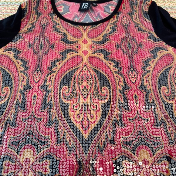 Solo Moda Sequine Front Colorful Patterned Long Sleeve Top Size S/P - Picture 8 of 8